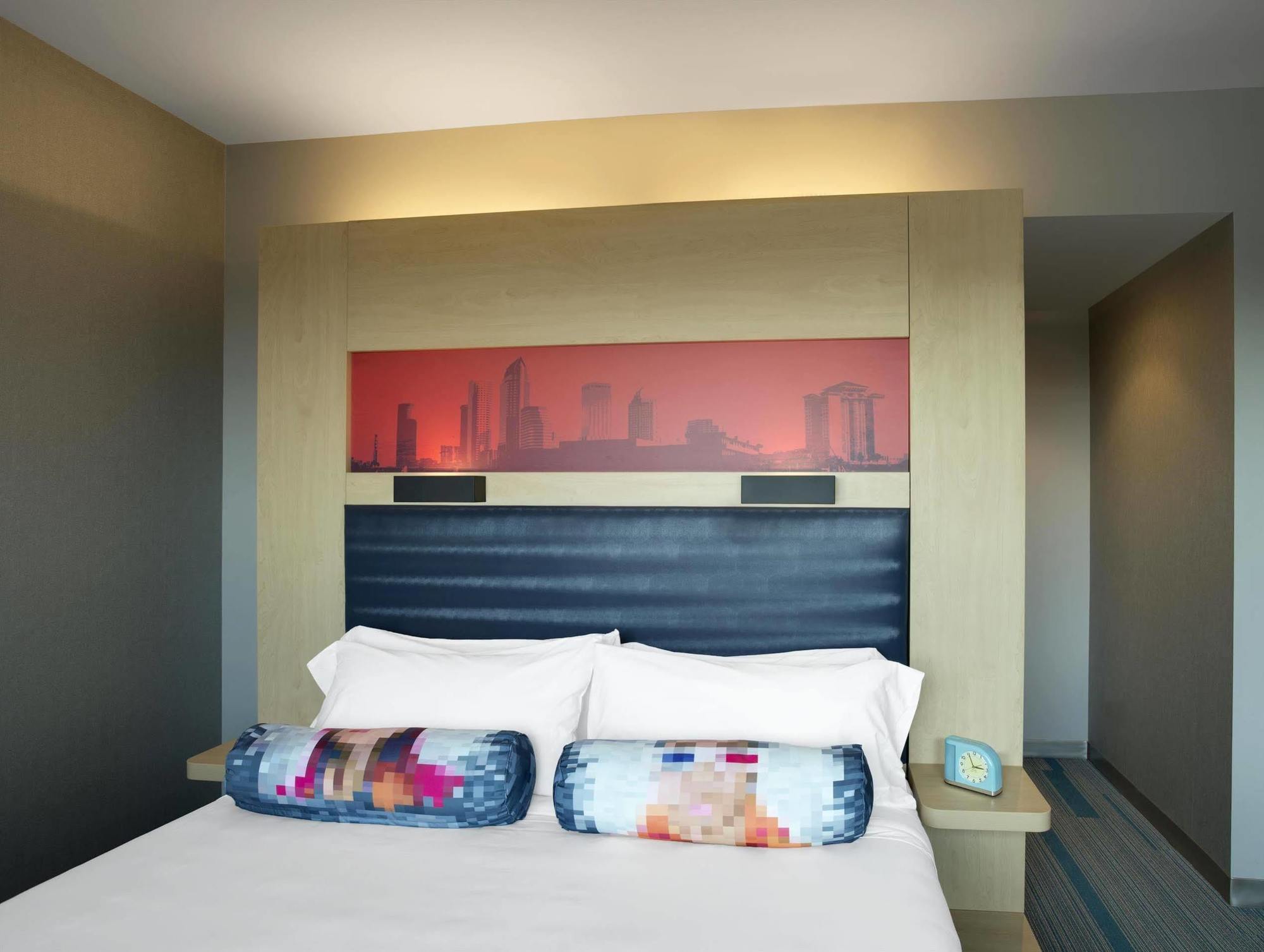 Aloft - Downtown Tampa